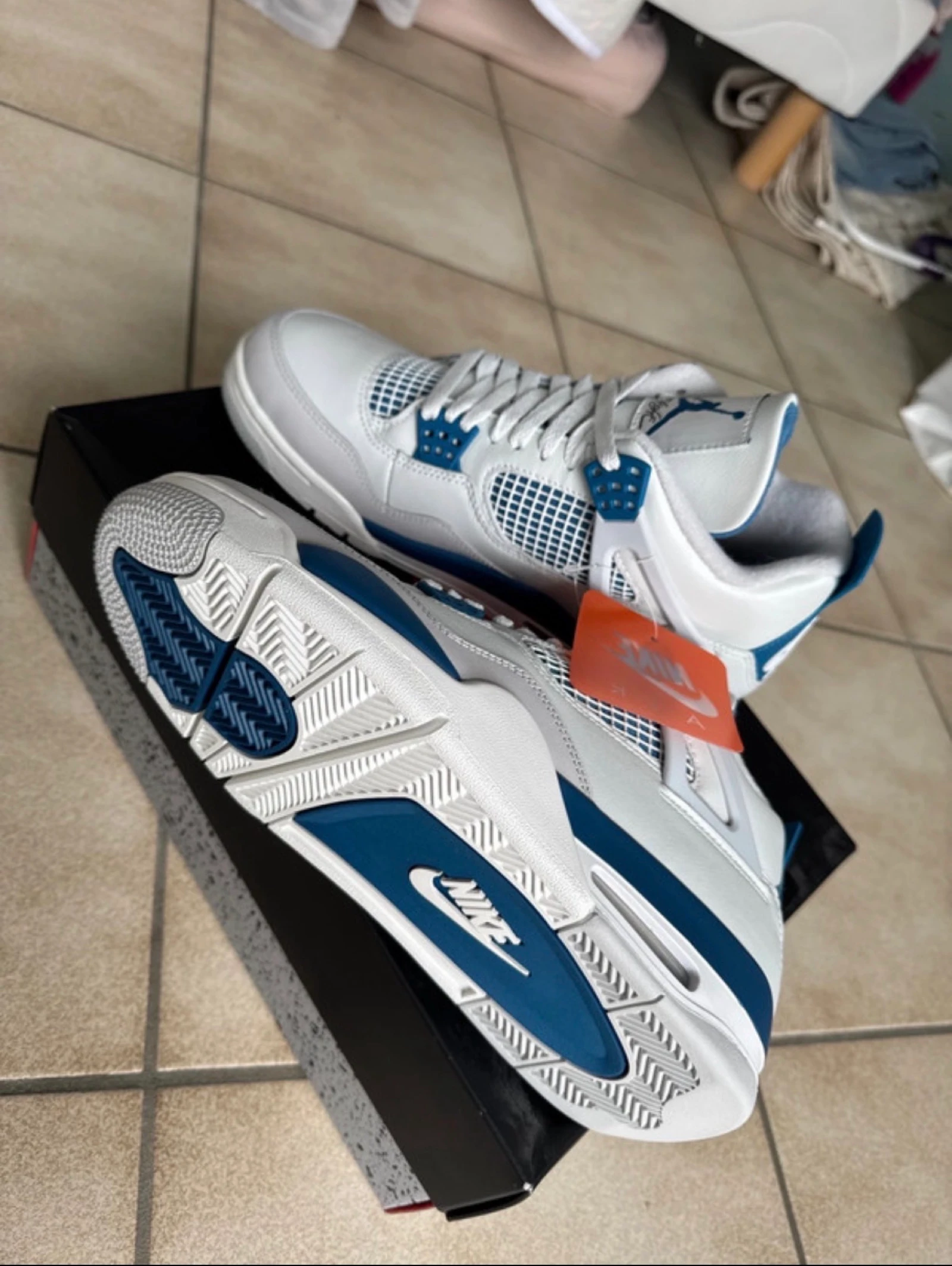 Air Jordan 4 rétro – photo 5
